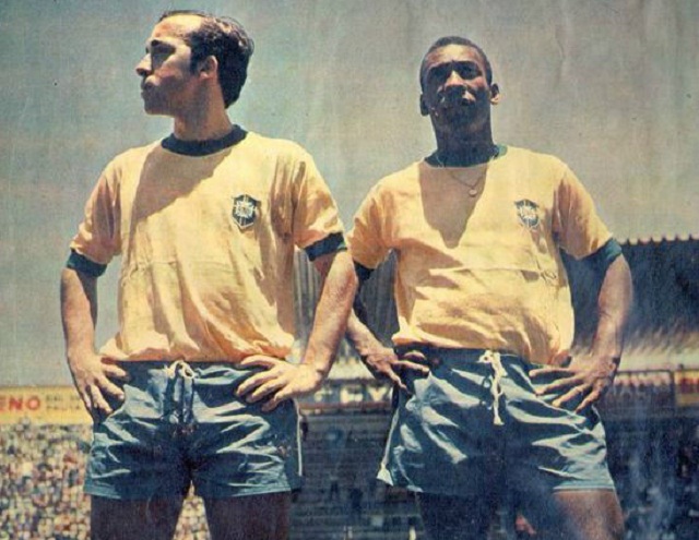 贝利带领巴西拿过多少个世界杯,巴西贝利和罗纳尔多