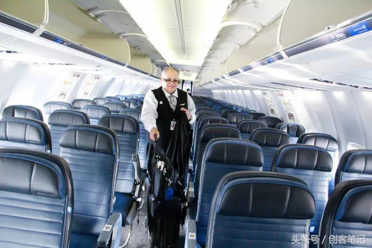 乘务员的行为细节,乘务员背后的心酸
