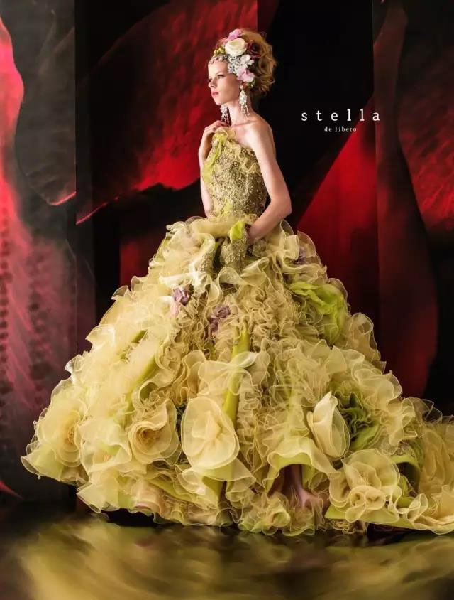 中国买不到的婚纱!Stelladelibero跳进花海的新娘,美到爆炸!