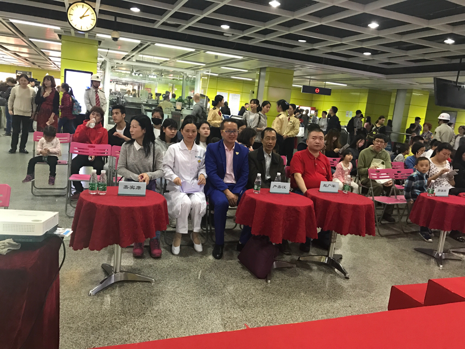 穗南粤医院应急救护公益培训走进广州地铁