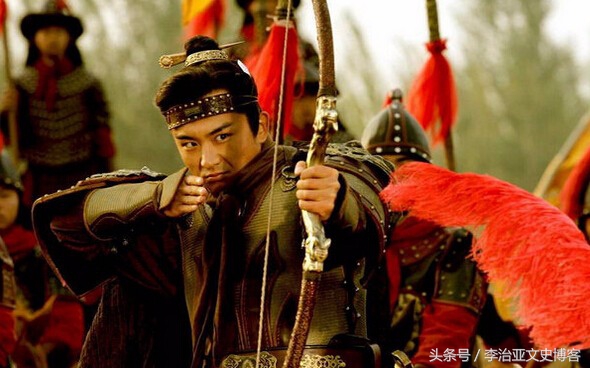 花荣上梁山的原因概括,花荣为何要射死晁盖