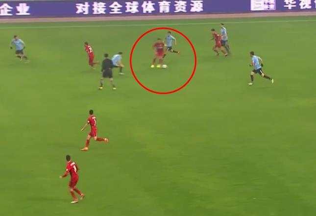 卡拉斯科中超开球视频,胡尔克过人中超集锦