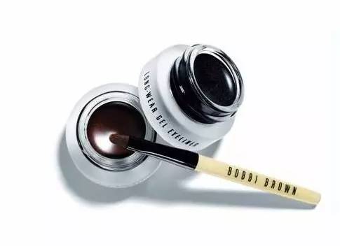 跟营销帖唱反调，这些鸡肋护肤品可以拔草了|逼格进阶指南