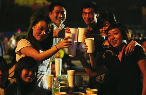 来一趟重庆带什么好,如果有朋友来重庆你会带他去哪