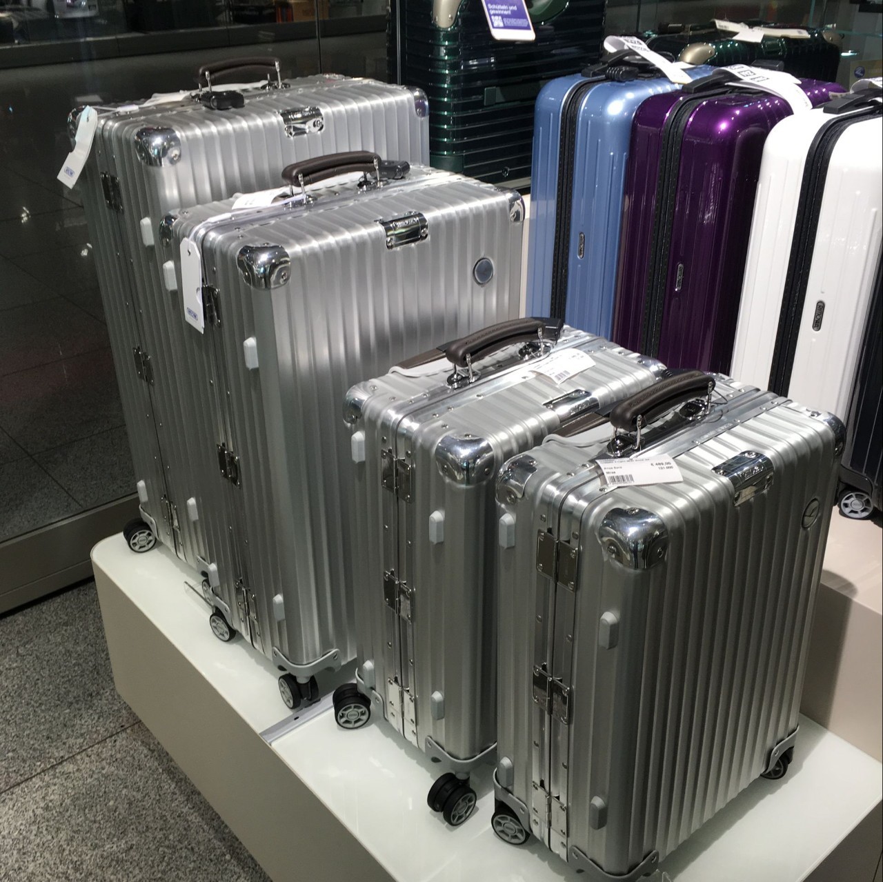 护照身份证在国外丢了怎么办,韩国人在国外护照丢了怎么办