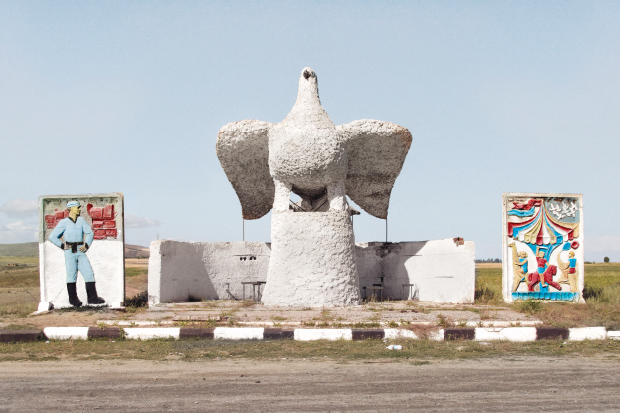 上的是公交，爱的却是公交站