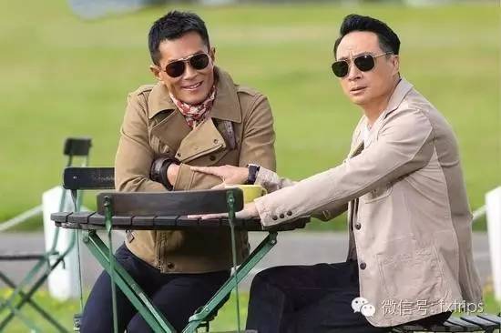 如何正确选择墨镜 (墨镜怎么选合适自己的)