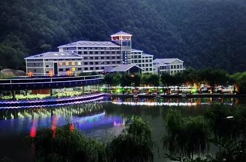 洛阳住哪个酒店好玩,洛阳酒店旅游攻略