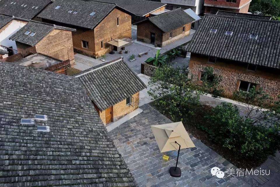 这3家长在山水里的美宿,连起了阳朔最精华的风光!