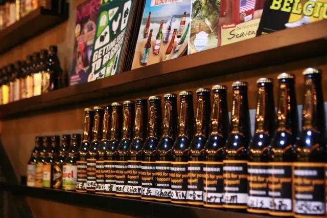 东莞欧冠决赛看球,欧冠决赛看台举杯