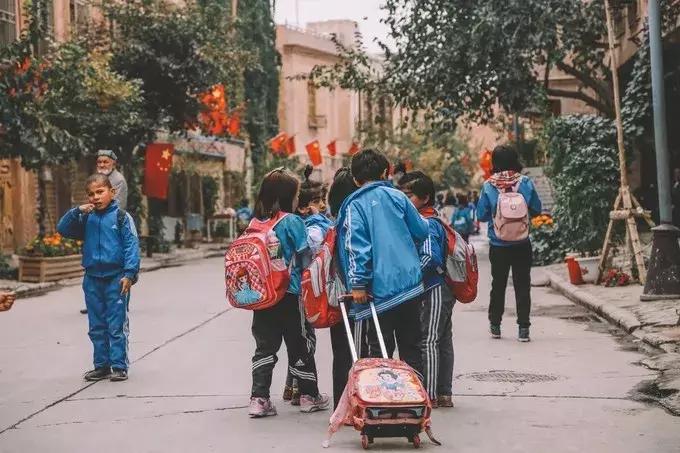 我们来自五湖四海原唱,我们来自于五湖四海全文