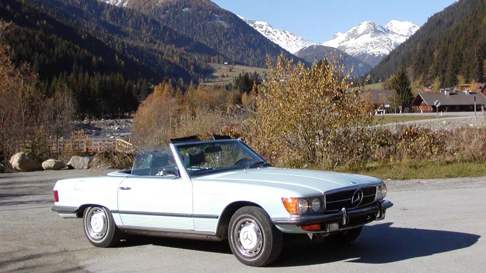 这才是绝无仅有的自驾游：租一辆稀有经典古董车踏上梦幻之旅