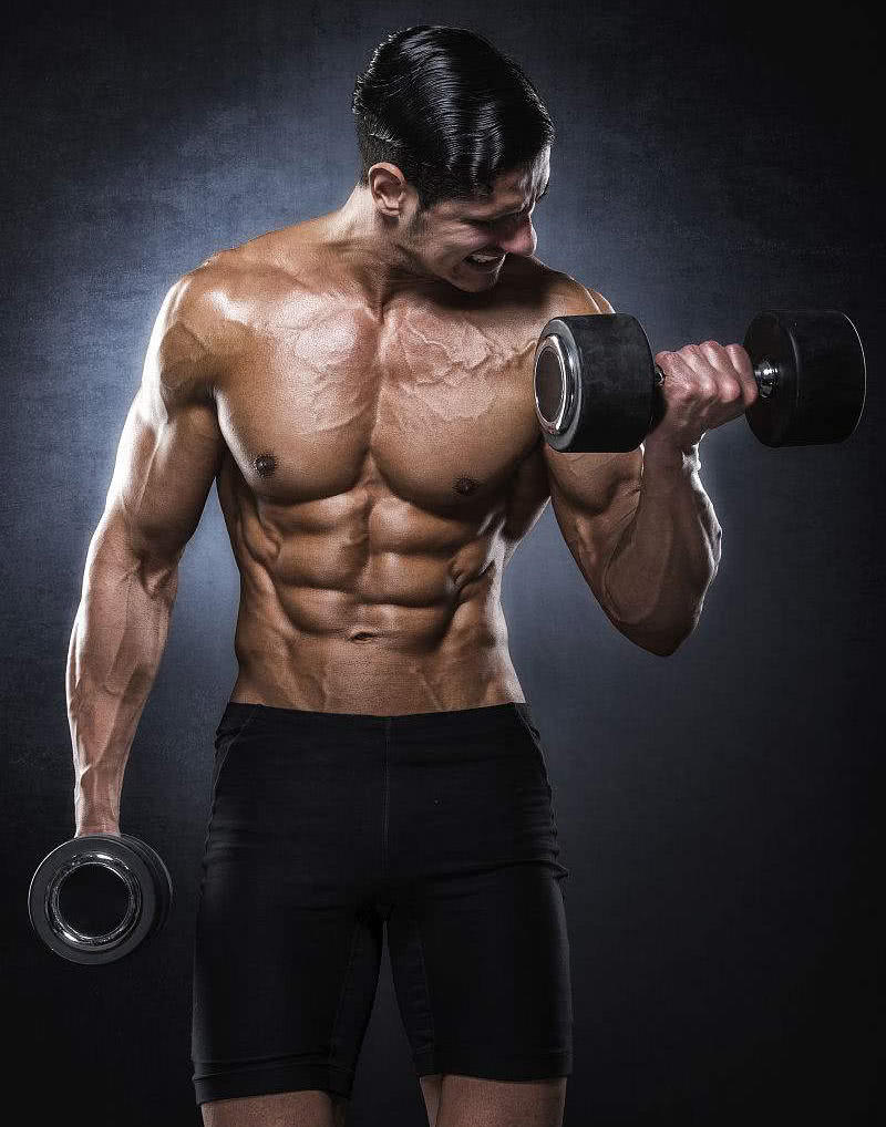 4个哑铃动作满足居家练臀需求,4个哑铃锻炼方法打造厚实大肩膀