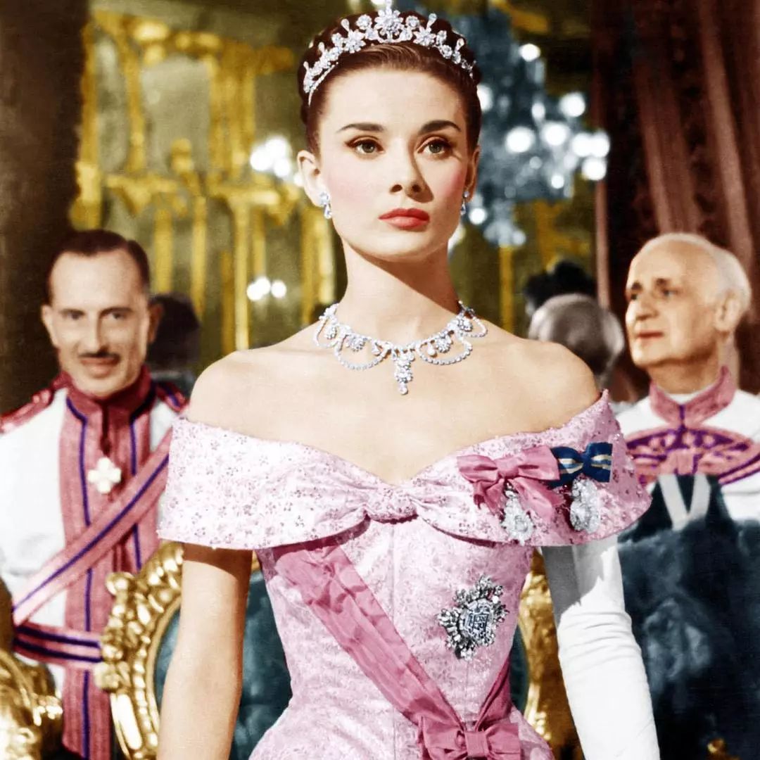 迪丽热巴同款裙子穿搭,迪丽热巴的裙子穿搭