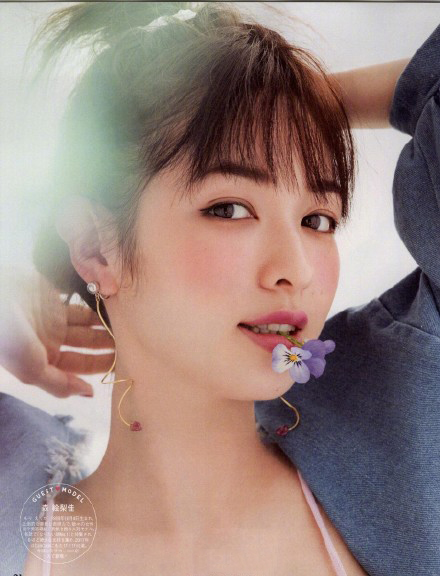 大鼻子美女森绘梨佳全屏照,森绘梨佳鼻子最大图