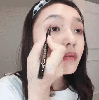 林允平价美妆品,林允直播化妆小红书