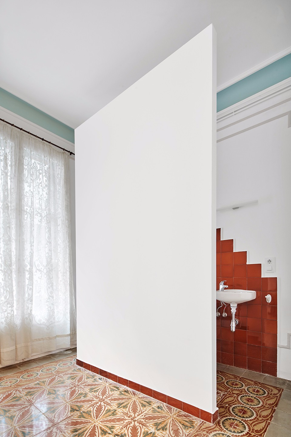 巴塞罗那ATABLE,II住宅:将桌子作为住宅的中心