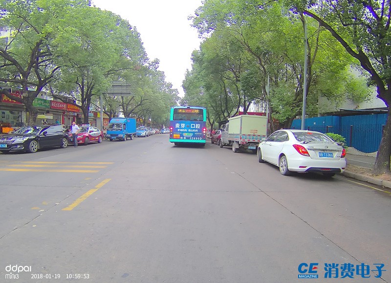 分辨率大爆炸！记录仪能这样玩?盯盯拍mini3行车记录仪体验评测