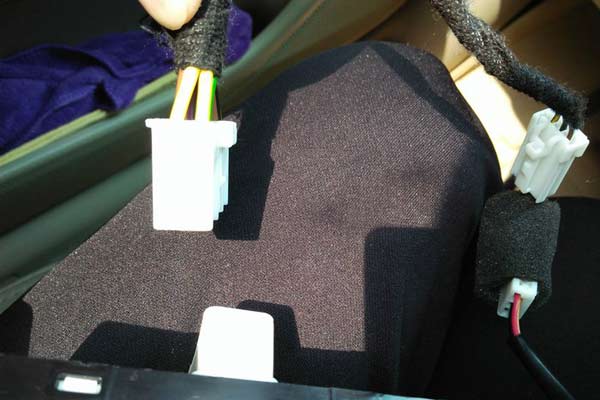 别克凯越加装氛围灯,别克凯越加装流水转向灯