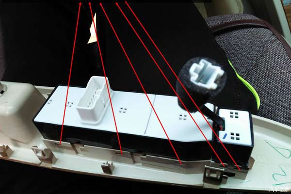 别克凯越加装氛围灯,别克凯越加装流水转向灯