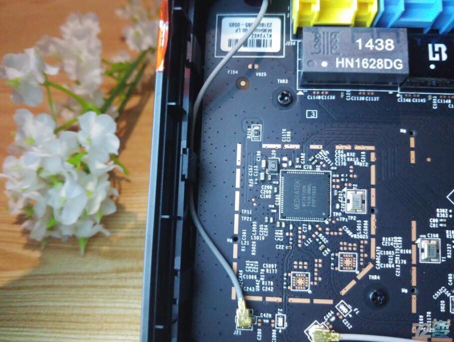 路由器竟然这么小？智能路由器Newifimini开箱评测