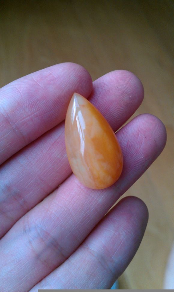 玉缺水后会是什么样,容易失水的玉