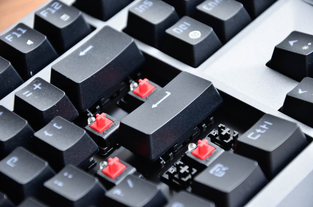 矮轴机械键盘和高轴机械键盘,机械键盘可能会毁掉你的手