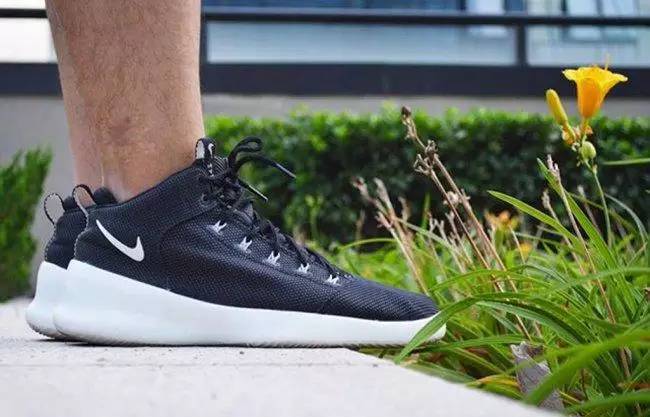 吕布与赵云大战谁厉害,吕布大战赵云谁厉害视频