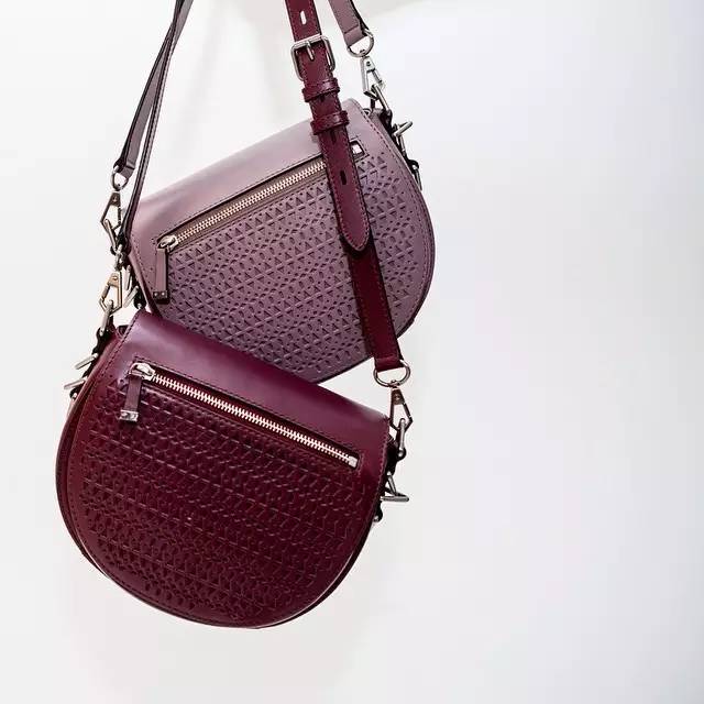 小众和大牌包哪个好用 (好看不贵的小众包实力种草)