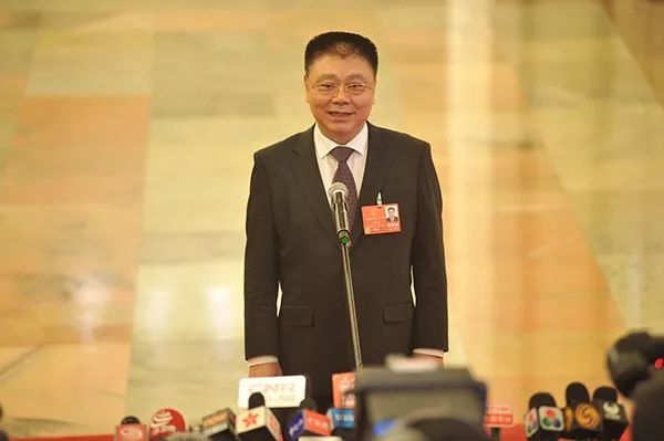 部长通道开启多部委直面热点问题,新部长代表发言