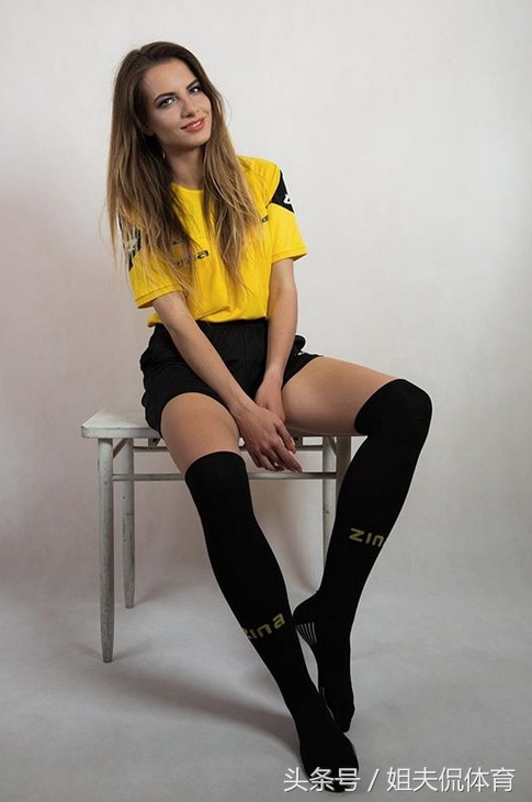 最漂亮的足球女裁判员,最漂亮的足球女裁判