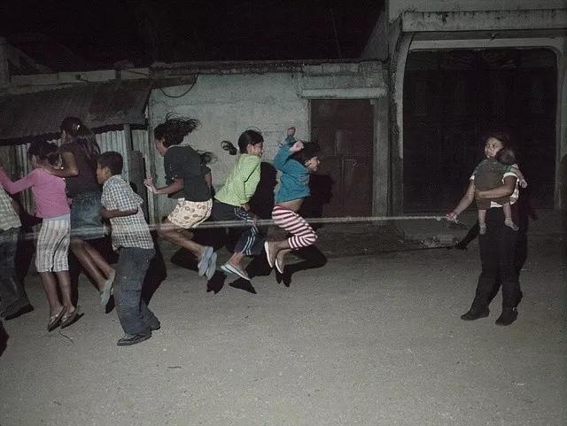 “我爸在我*体下**里放过什么”，这场展览，看过的人都沉默了！