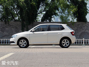 斯柯达晶锐和飞度哪个好,晶锐和polo飞度哪个好