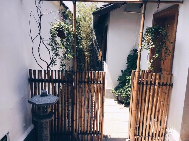 西湖边住宿民宿复式推荐,西湖边民宿四十元一天