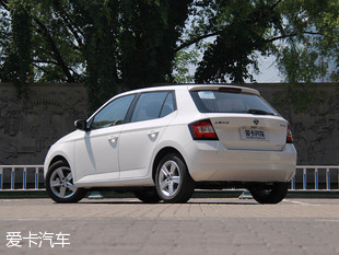 斯柯达晶锐和飞度哪个好,晶锐和polo飞度哪个好