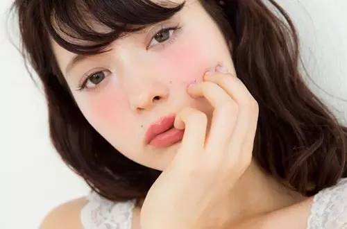 3celaydown口红试色,3ce透明亚克力口红murmuring试色