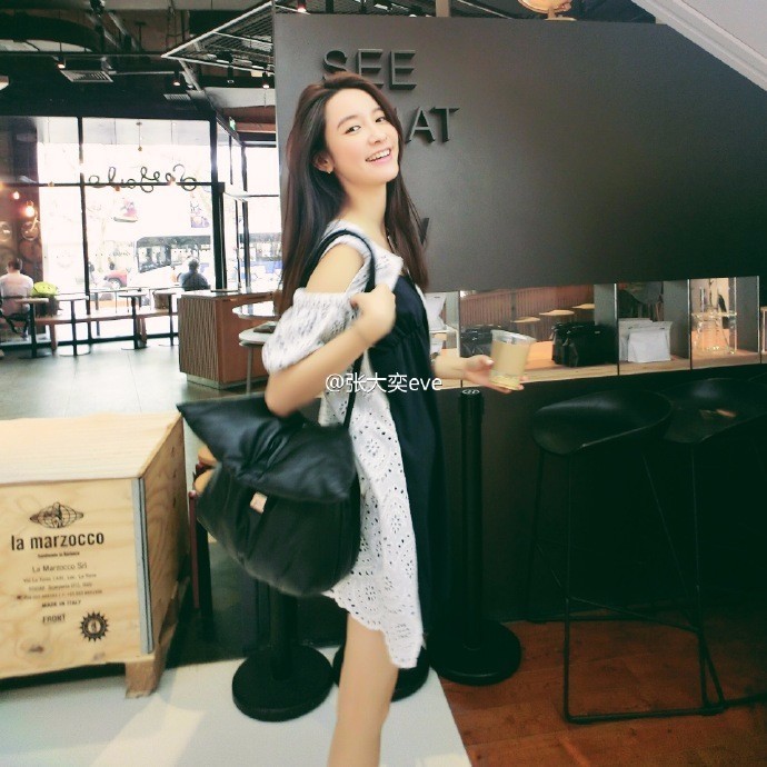 浠婂勾缃戠孩椋庤。,浠婂勾缃戠孩鐖嗘椋庤。