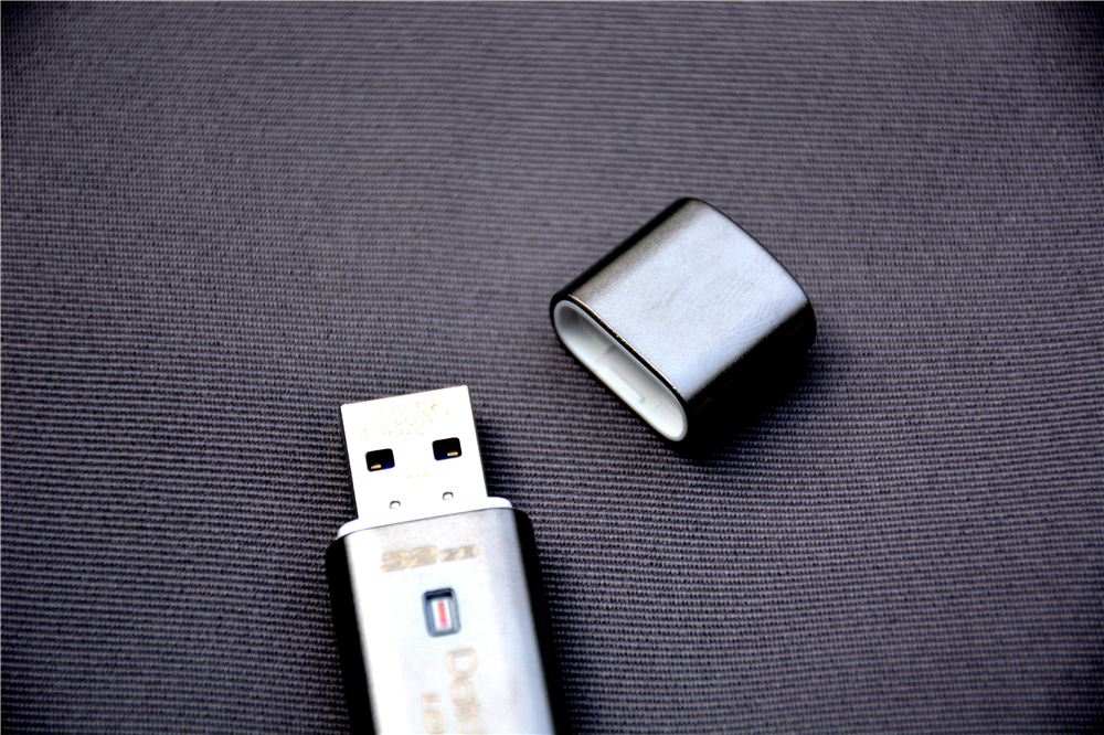 冠希哥用了都说好，金士顿256位AES硬件加密U盘详评