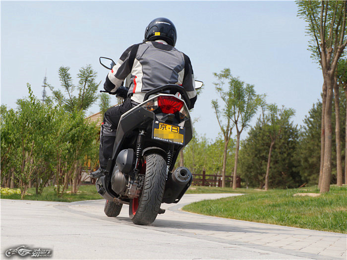 钱江贝纳利利刃怎么样,钱江贝纳利1200cc24款