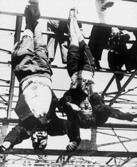 他是法西斯创始人，多次背叛希特勒却受到希特勒一生的拥护