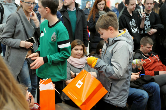 娉㈠叞浜轰拱涓滆タ,娉㈠叞浜轰拱涓浗鍟嗗搧