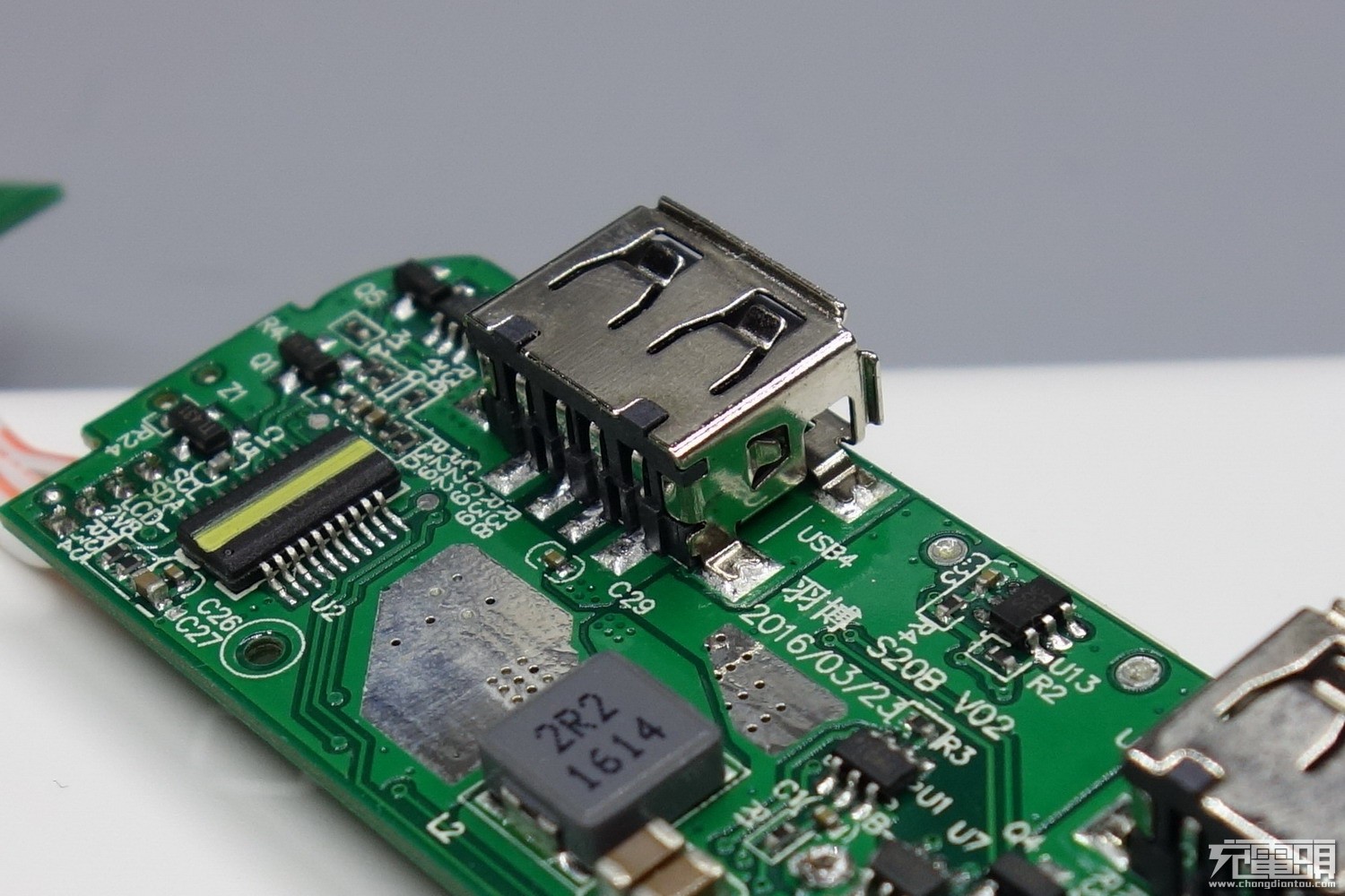 羽博充电宝s20,羽博移动电源20000毫安咋样拆开