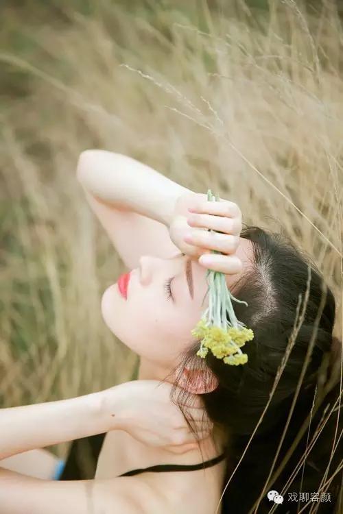 前胸后背长痘痘擦什么药,前胸后背长痘痘是螨虫吗