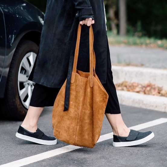 大牌包包正确保养,保养包包的保养油