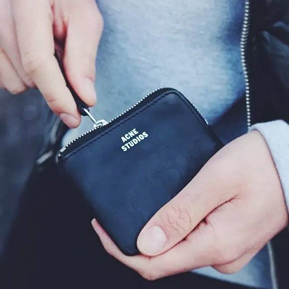 时尚必备单品女士红色钱包推荐,新款钱包型手提包时髦又洋气