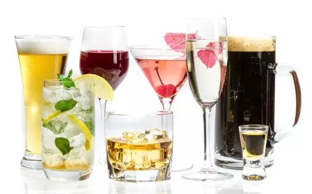 牙齿发黄让牙齿美白几个小妙招,牙齿不白笑容不好看