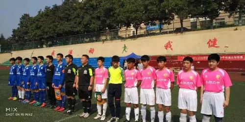 手抄报阳光体育快乐足球,阳光体育快乐足球