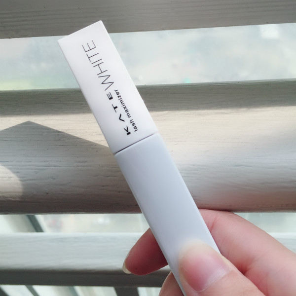 有一天，我的睫毛开了花