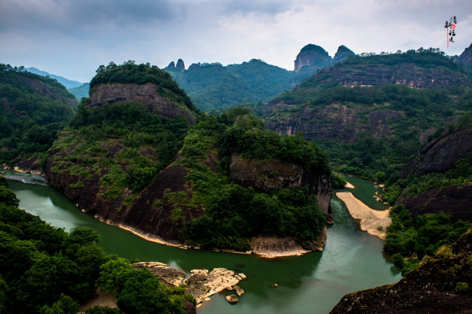 杞诲鏃呰,杞诲鍑鸿