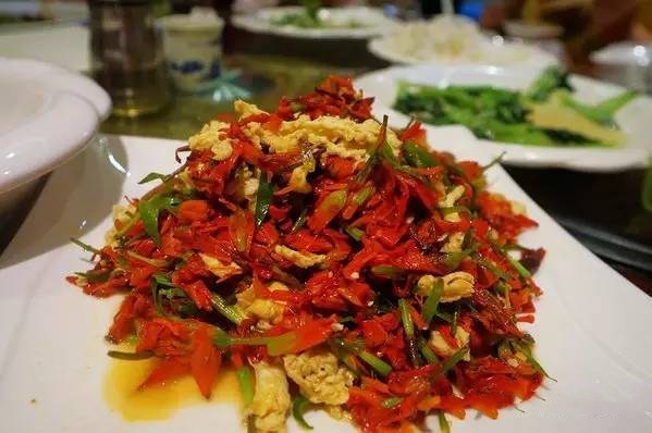 大武口呼伦贝尔风情园烤全羊团购,呼伦贝尔旅游必吃的十大特色美食